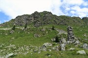 32 Il grande omone nei pressi del Passo della Porta poco sopra il sent. 101